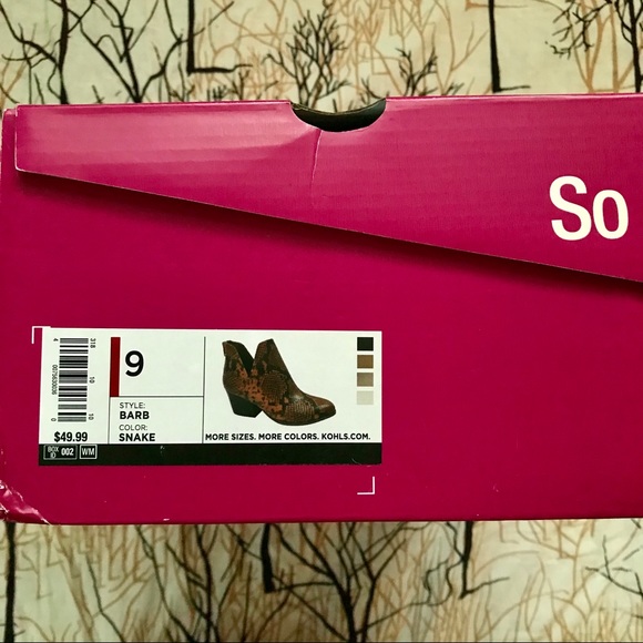 NEW SO Barb Snake-Pattern Ankle Booties Size 9 - Picture 7 of 8